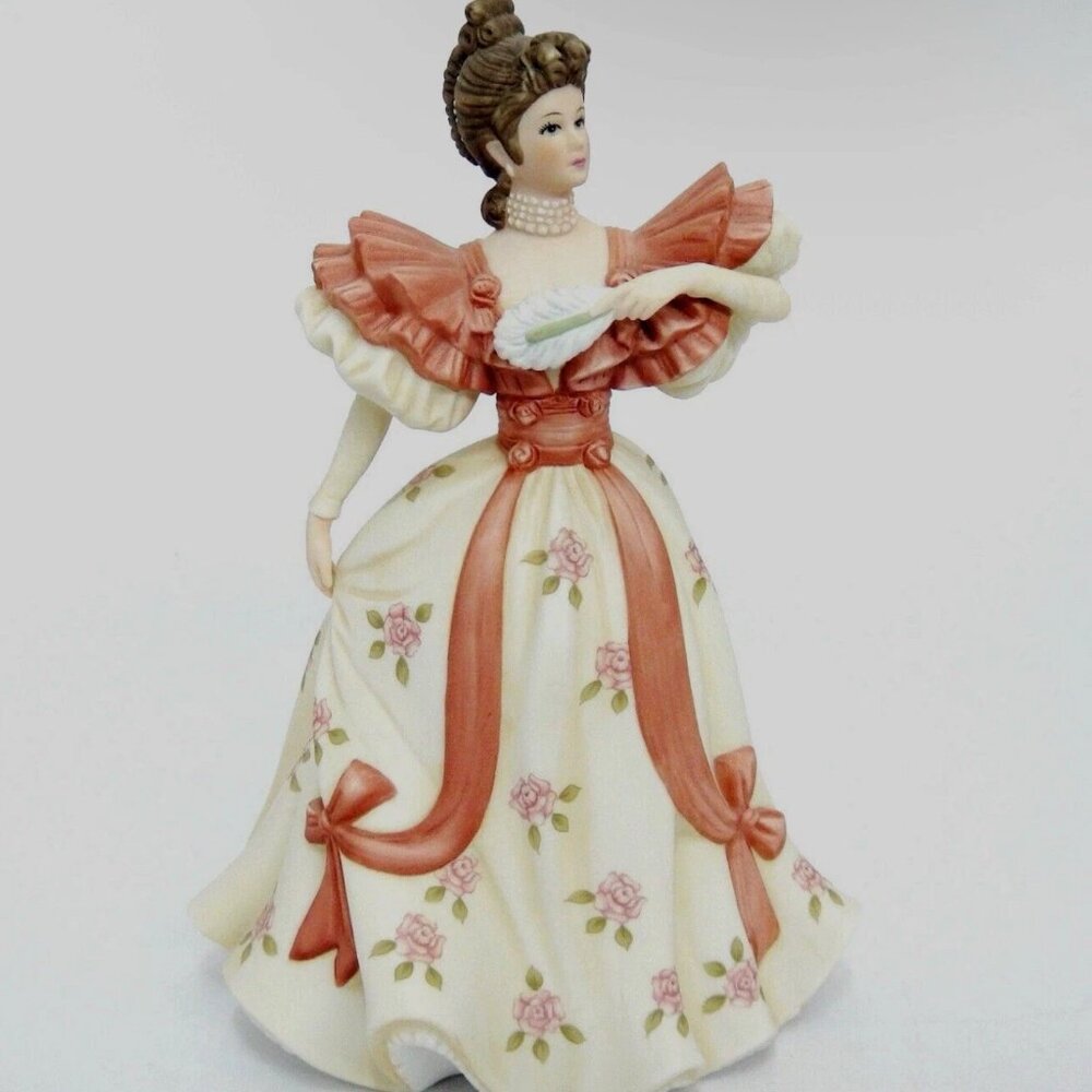 LENOX Lady Collection FIRST WALTZ one Figurine Vintage Sculpture FRENCH Women